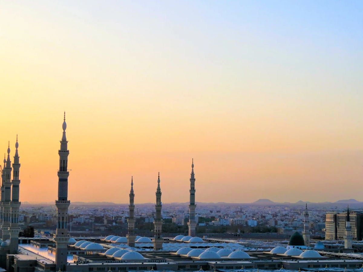 Omra Voyage, agence de voyage spécialisée dans la Omra et le Ramadan, réservez en ligne votre prochaine Omra